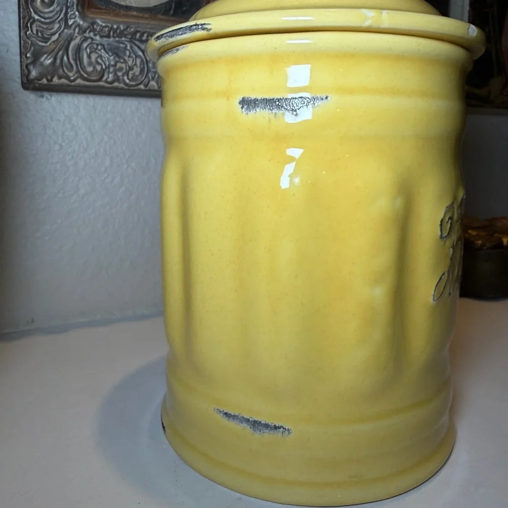 Sur La‎ Table “Zucchero” Yellow Ceramic Sugar Canister – Made in Italy – Rustic